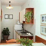 Terraced House Near Sandy 比比翁