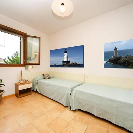 Appartement Terraced House In The Ca' Del Pino Complex With Communal Pool In *