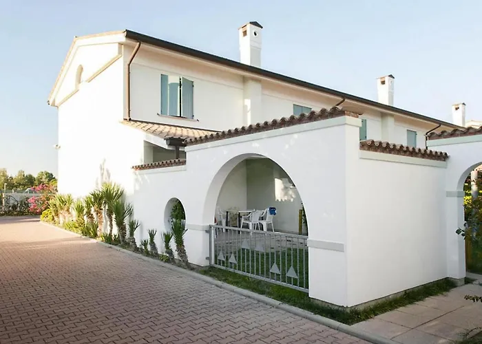 Appartamento Terraced House Near Sandy